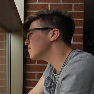 Meet your Posher, Elijah